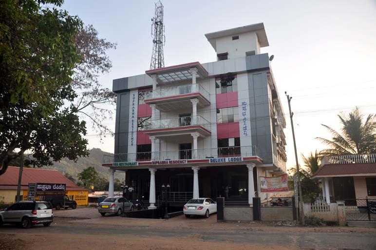 Suprabha Residency Villa Kalasa Bagian luar foto