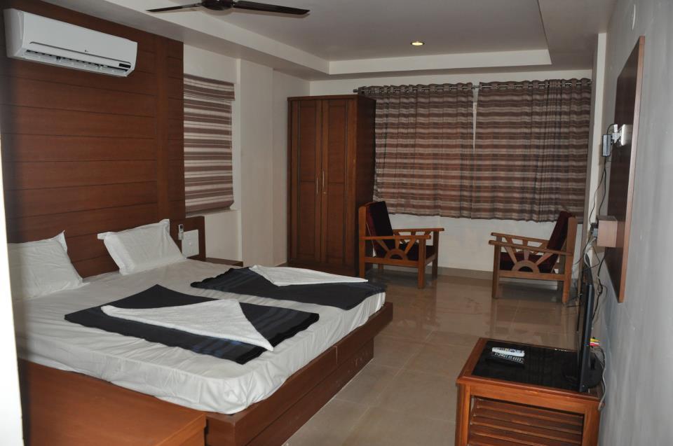 Suprabha Residency Villa Kalasa Bagian luar foto