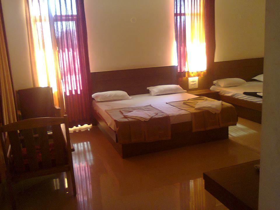 Suprabha Residency Villa Kalasa Bagian luar foto